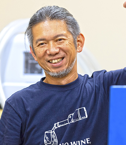山平 哲也 氏